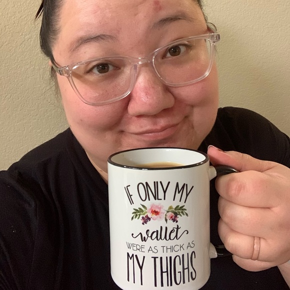 Meet your Posher, Jessica - Picture 2 of 2